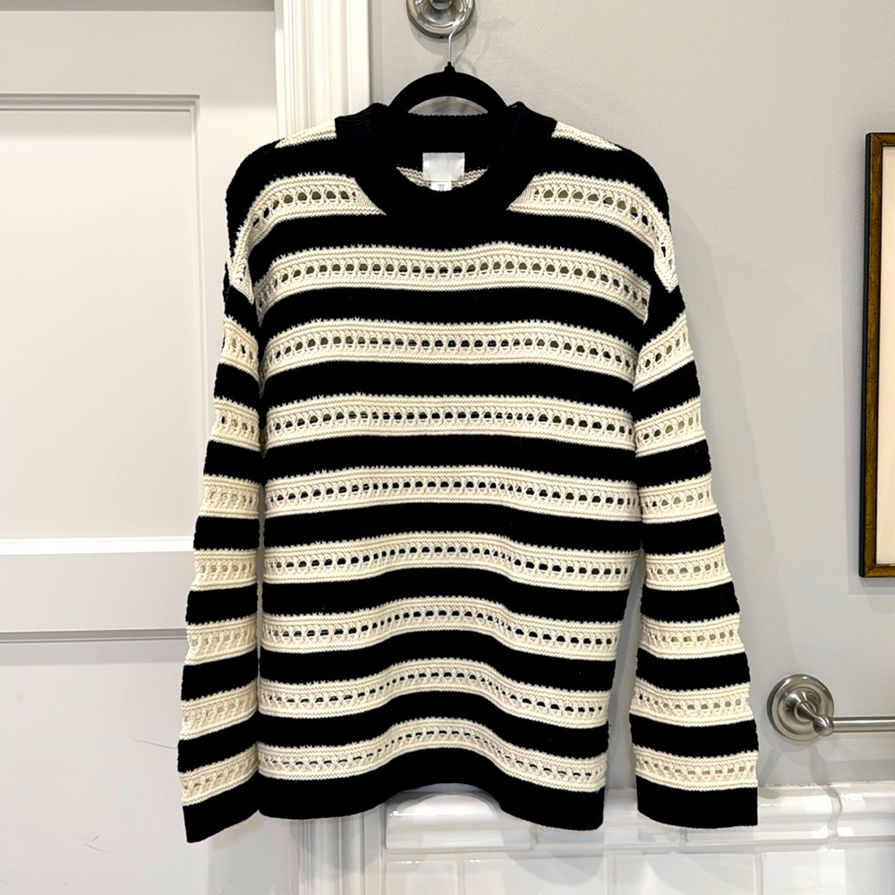 H&M cotton blend knitted sweater. Black and off white striped. Size M